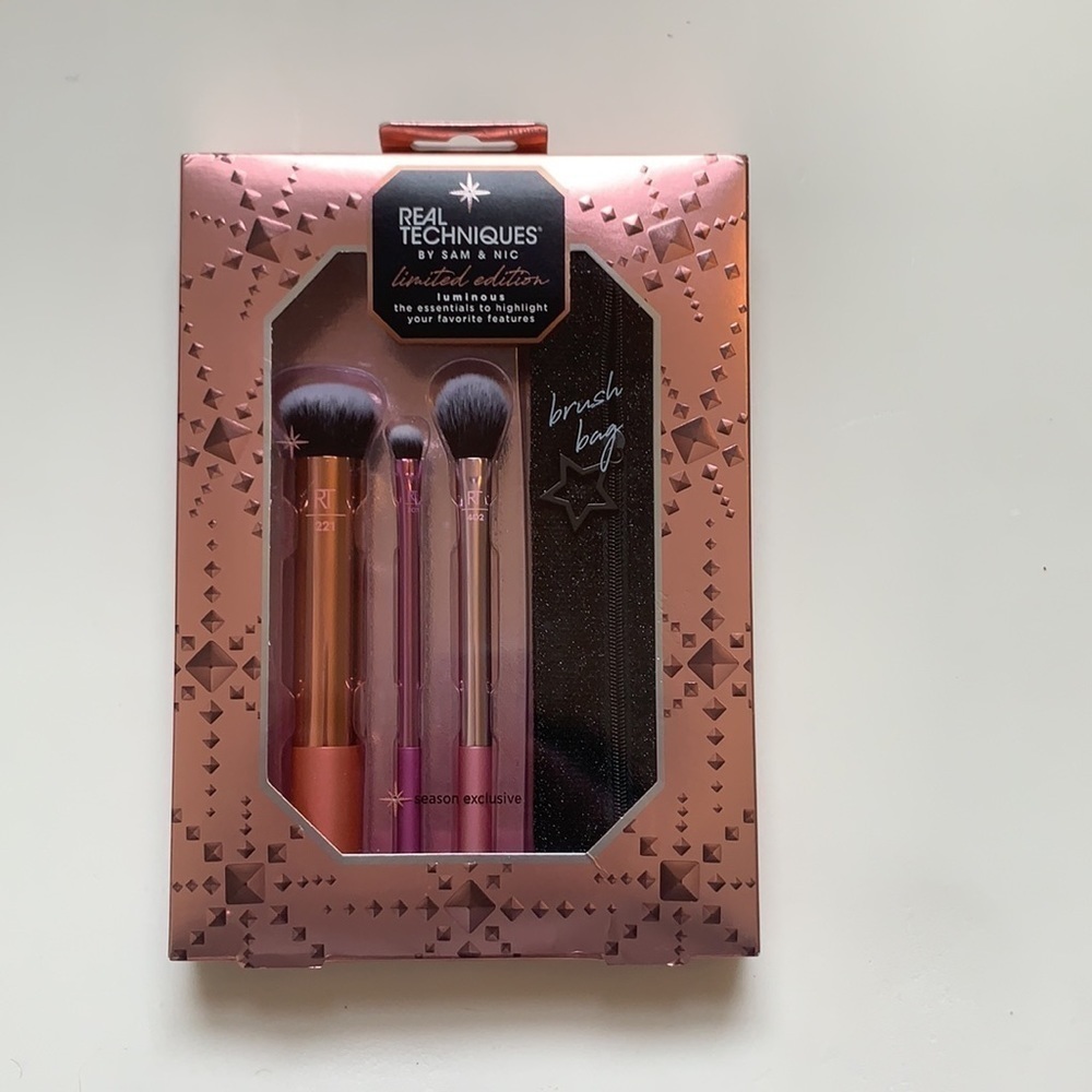 Makeup Bag - Brush - Heatless Roller Bundle - image 4